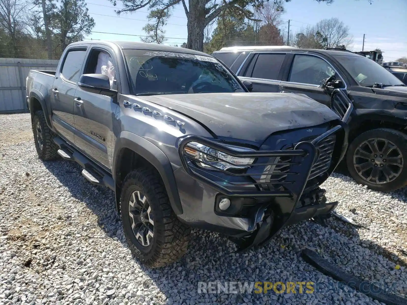 1 Photograph of a damaged car 3TYCZ5AN8LT006936 TOYOTA TACOMA 2020