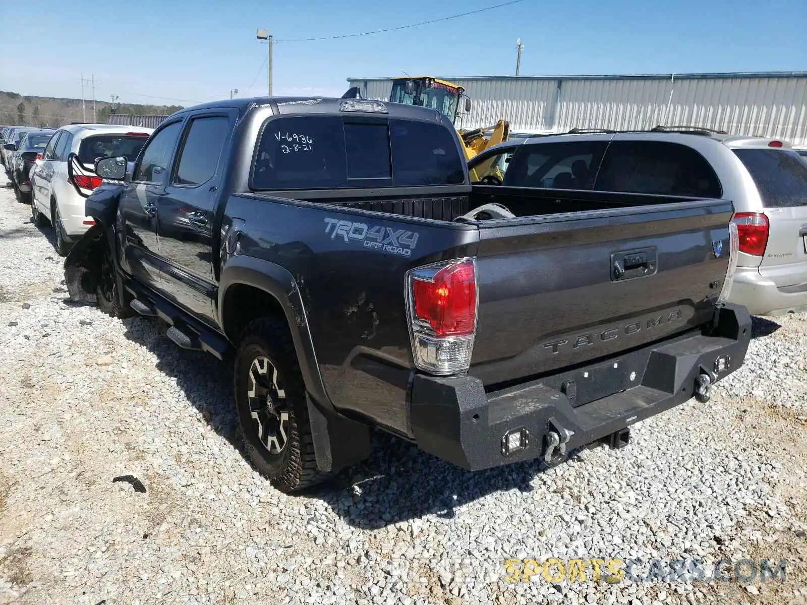 3 Photograph of a damaged car 3TYCZ5AN8LT006936 TOYOTA TACOMA 2020