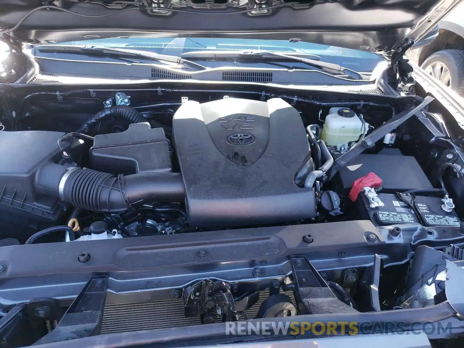 7 Photograph of a damaged car 3TYCZ5AN8LT006936 TOYOTA TACOMA 2020