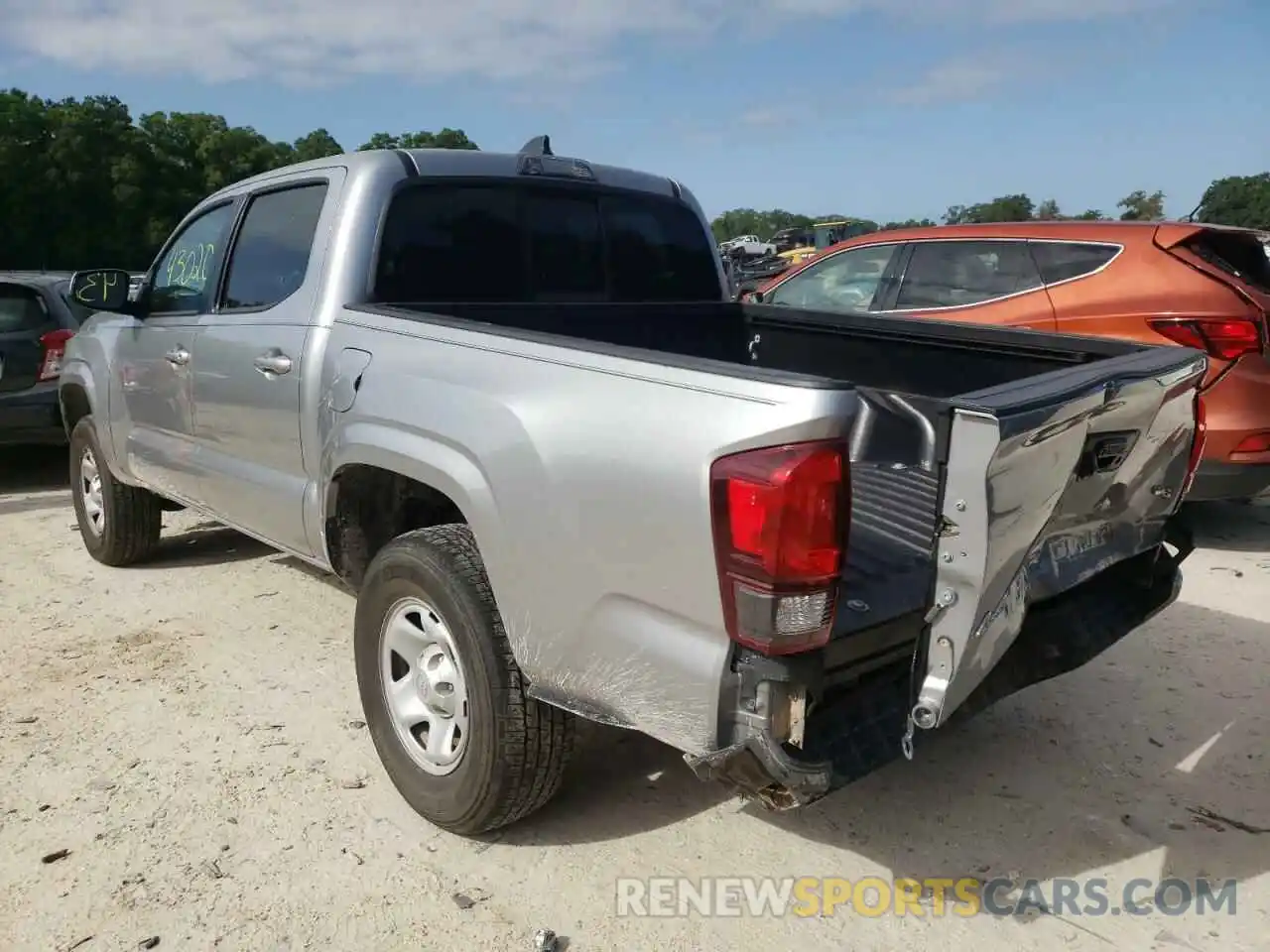 3 Photograph of a damaged car 3TYCZ5AN9LT006430 TOYOTA TACOMA 2020