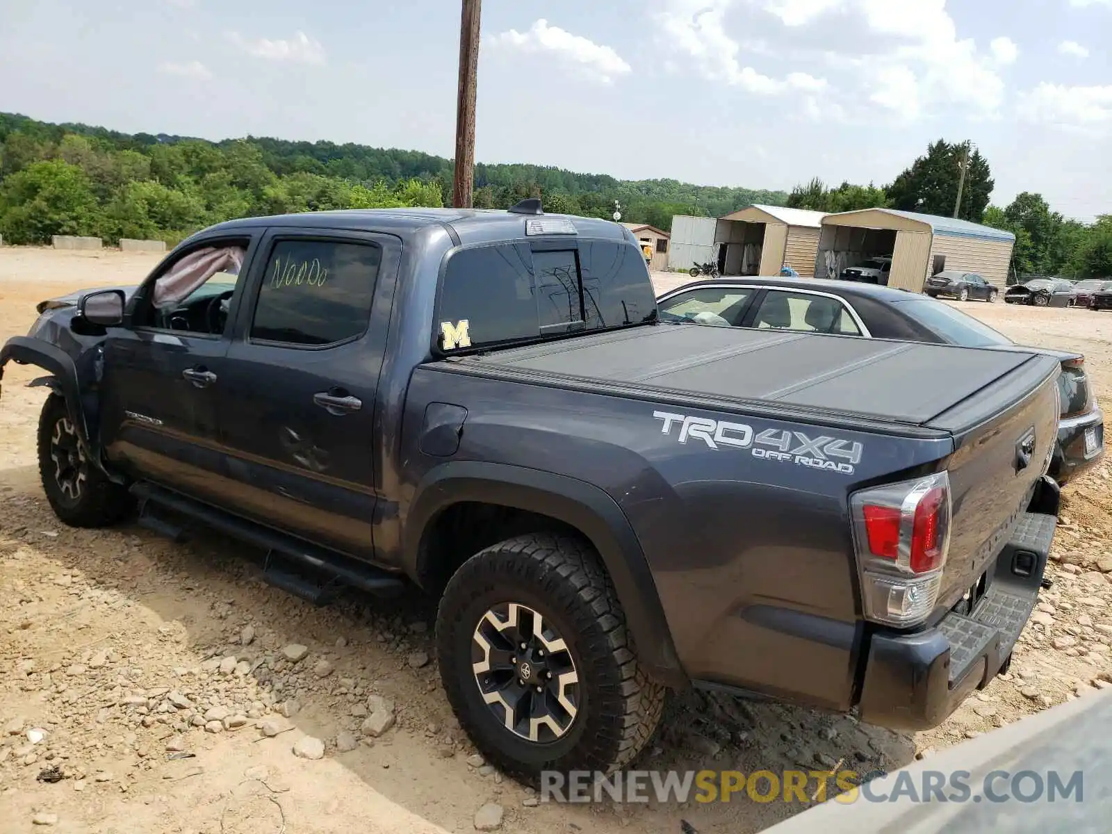 3 Photograph of a damaged car 3TYCZ5ANXLT004282 TOYOTA TACOMA 2020