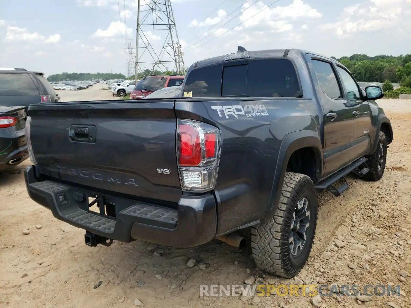 4 Photograph of a damaged car 3TYCZ5ANXLT004282 TOYOTA TACOMA 2020