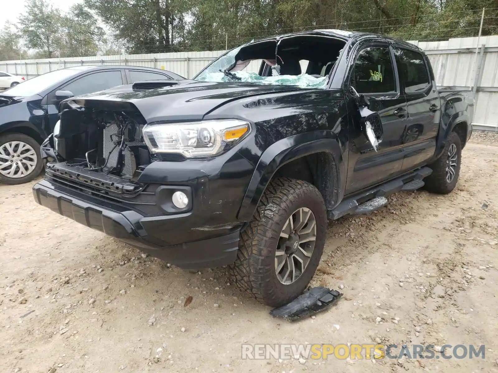 2 Photograph of a damaged car 3TYCZ5ANXLT006520 TOYOTA TACOMA 2020