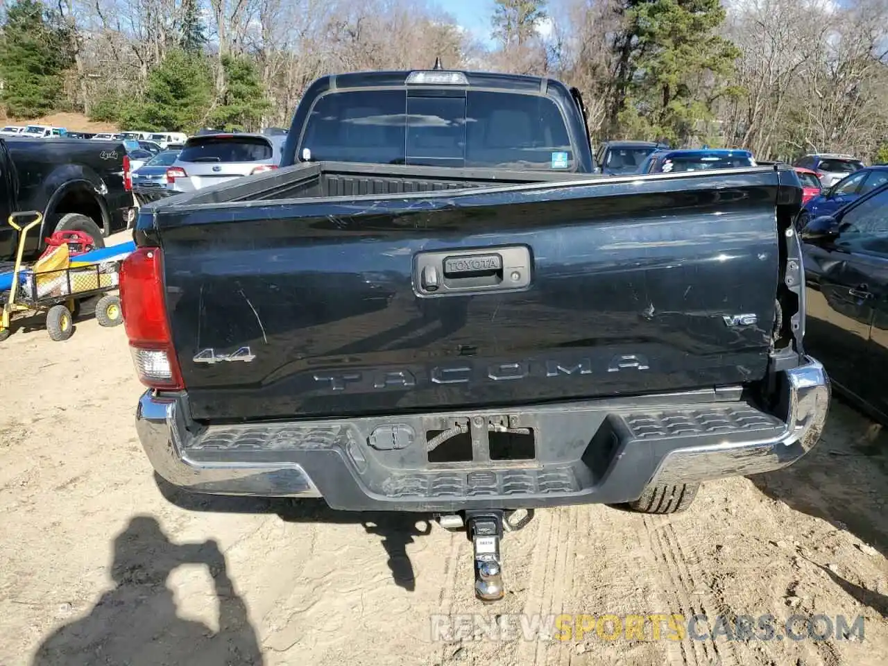 6 Photograph of a damaged car 3TYDZ5BN2LT000133 TOYOTA TACOMA 2020