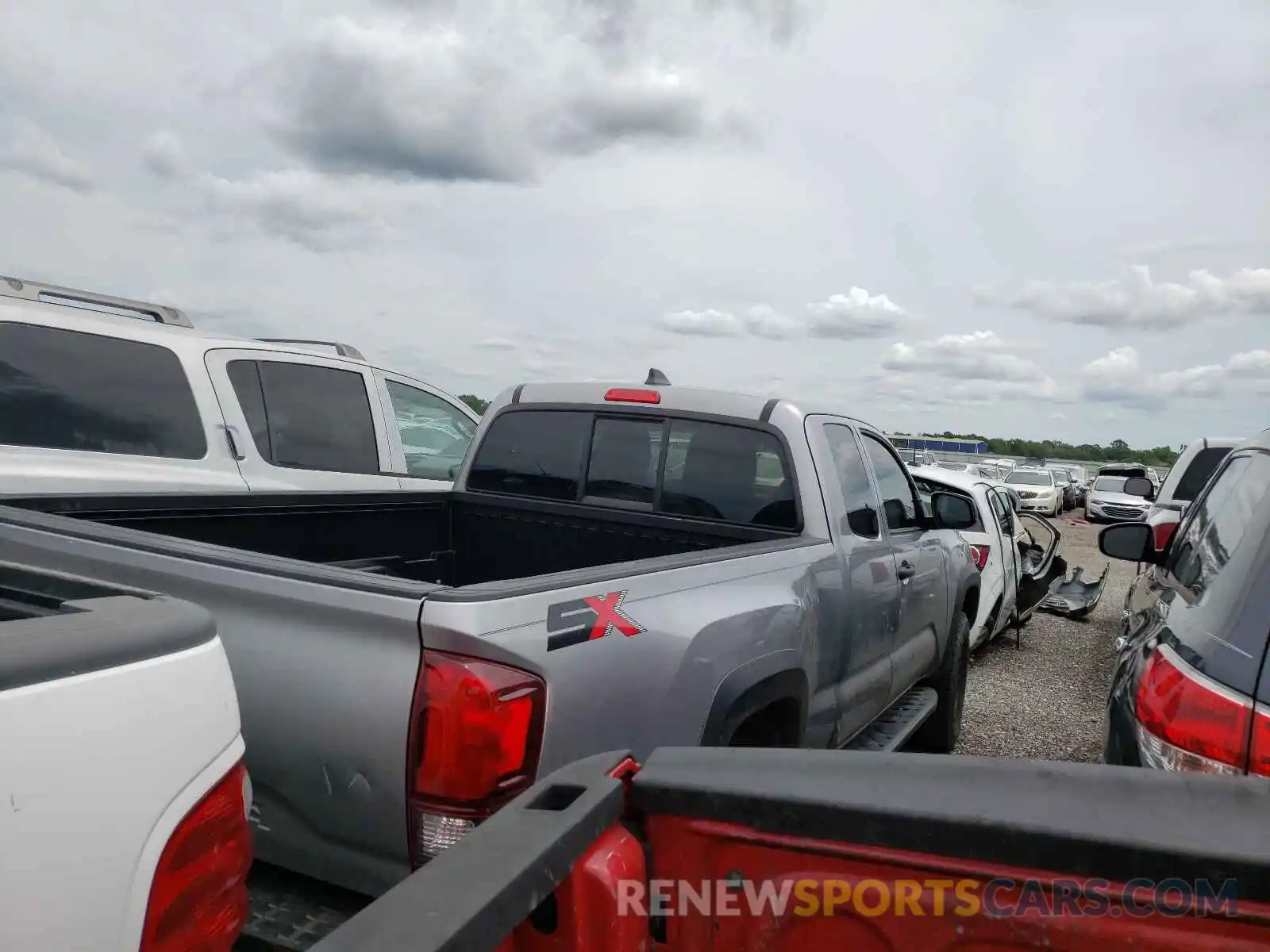 4 Photograph of a damaged car 3TYRX5GN0LT003522 TOYOTA TACOMA 2020