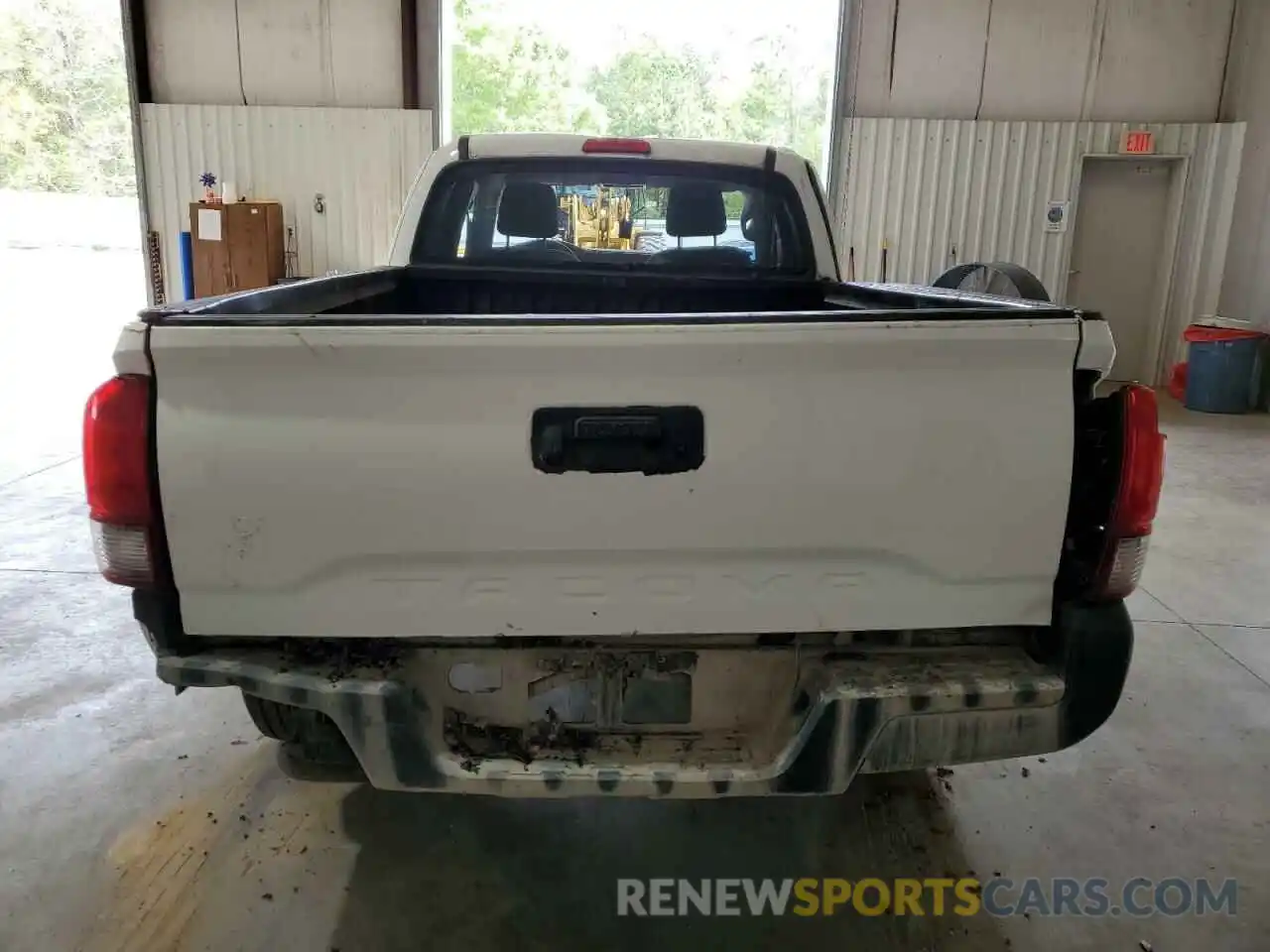 6 Photograph of a damaged car 3TYRX5GN0LT004251 TOYOTA TACOMA 2020