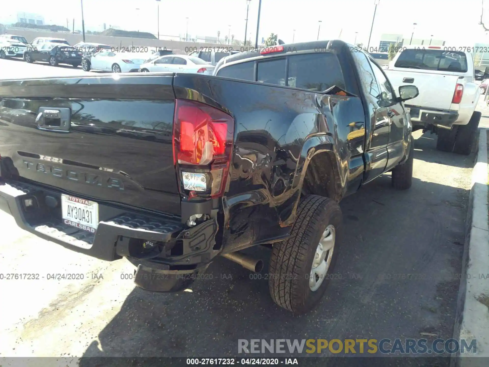 4 Photograph of a damaged car 3TYRX5GN3LT000355 TOYOTA TACOMA 2020