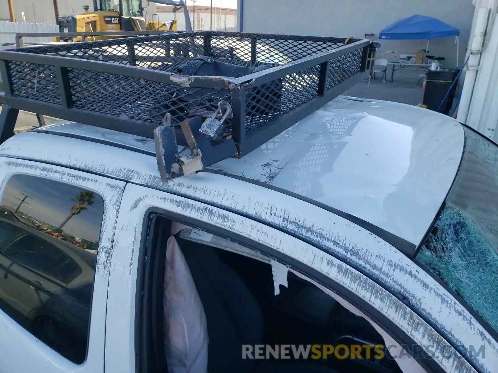 9 Photograph of a damaged car 3TYRX5GN3LT001277 TOYOTA TACOMA 2020