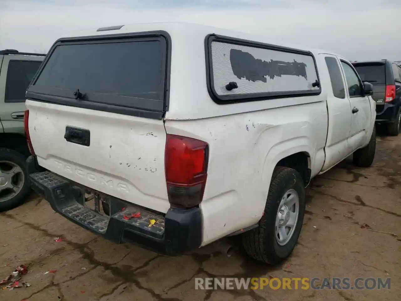 4 Photograph of a damaged car 3TYRX5GN4LT005015 TOYOTA TACOMA 2020