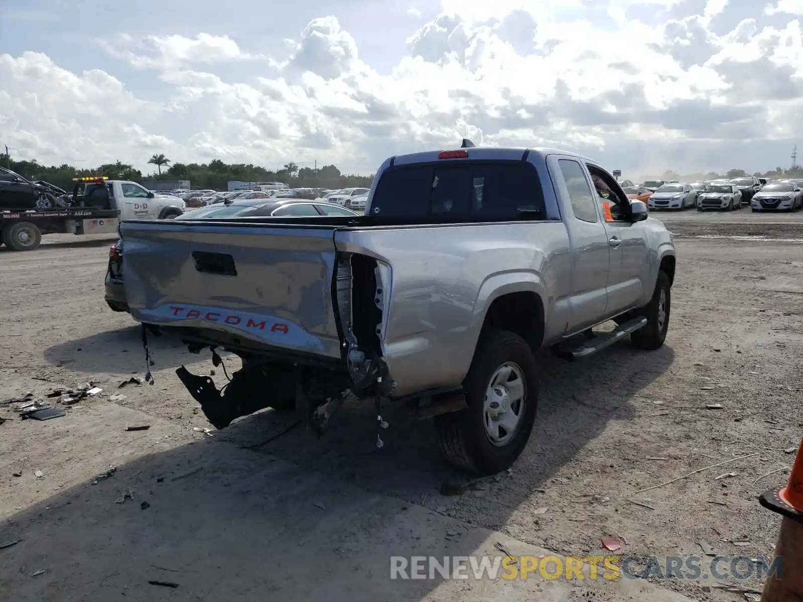 4 Photograph of a damaged car 3TYRX5GN5LT001748 TOYOTA TACOMA 2020