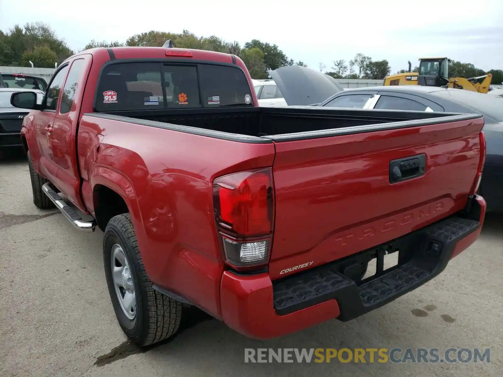 3 Photograph of a damaged car 3TYRX5GN5LT002835 TOYOTA TACOMA 2020