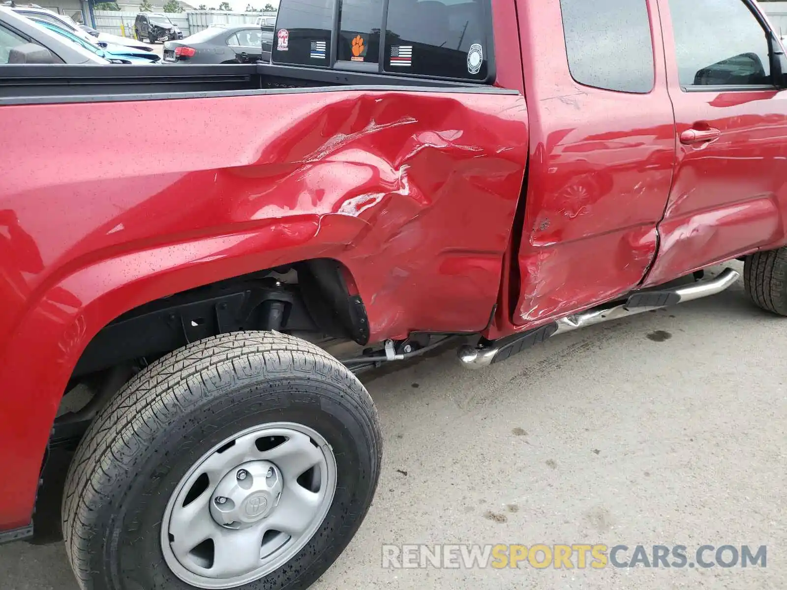 9 Photograph of a damaged car 3TYRX5GN5LT002835 TOYOTA TACOMA 2020