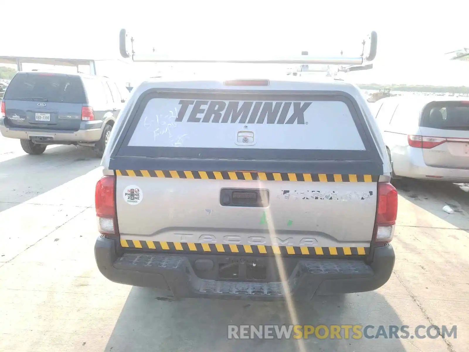 6 Photograph of a damaged car 3TYRX5GN5LT005332 TOYOTA TACOMA 2020