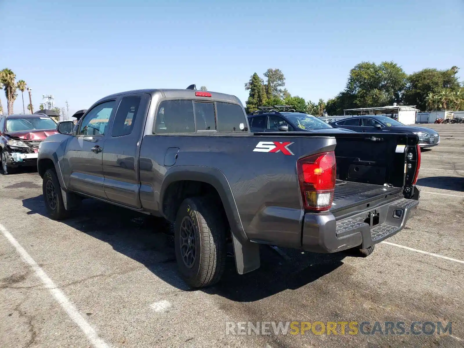 3 Photograph of a damaged car 3TYRX5GN6LT001063 TOYOTA TACOMA 2020