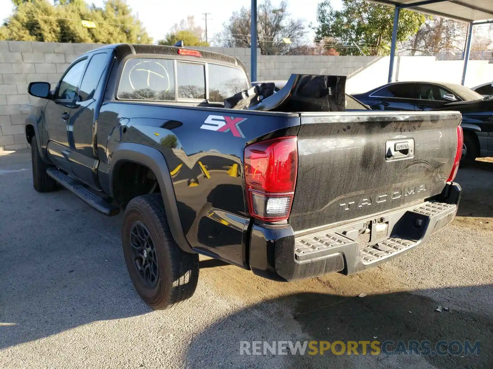 3 Photograph of a damaged car 3TYRX5GN7LT003565 TOYOTA TACOMA 2020