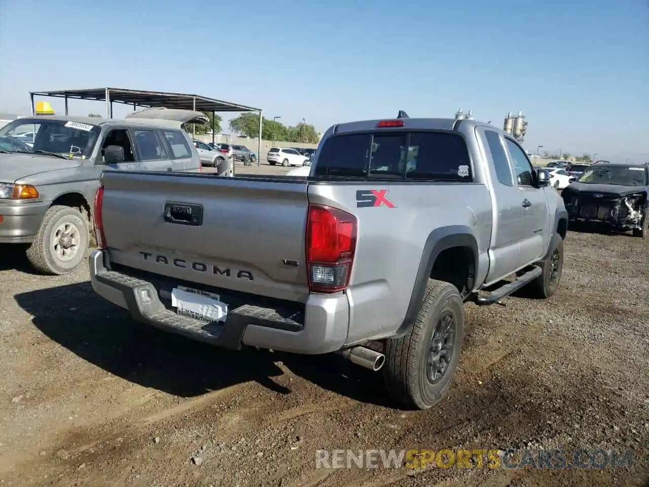 4 Photograph of a damaged car 3TYRX5GN8LT001260 TOYOTA TACOMA 2020