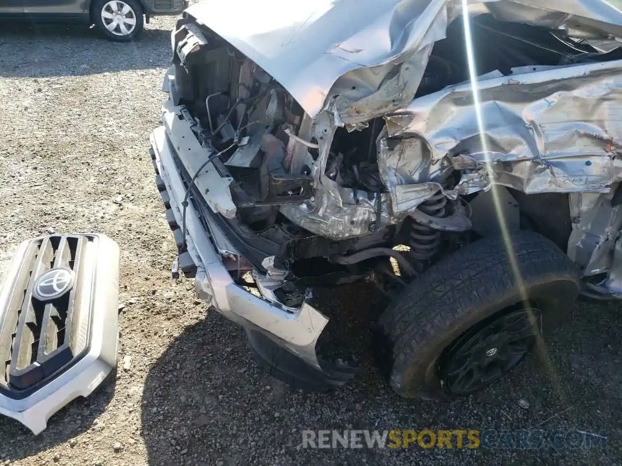 9 Photograph of a damaged car 3TYRX5GN8LT001260 TOYOTA TACOMA 2020