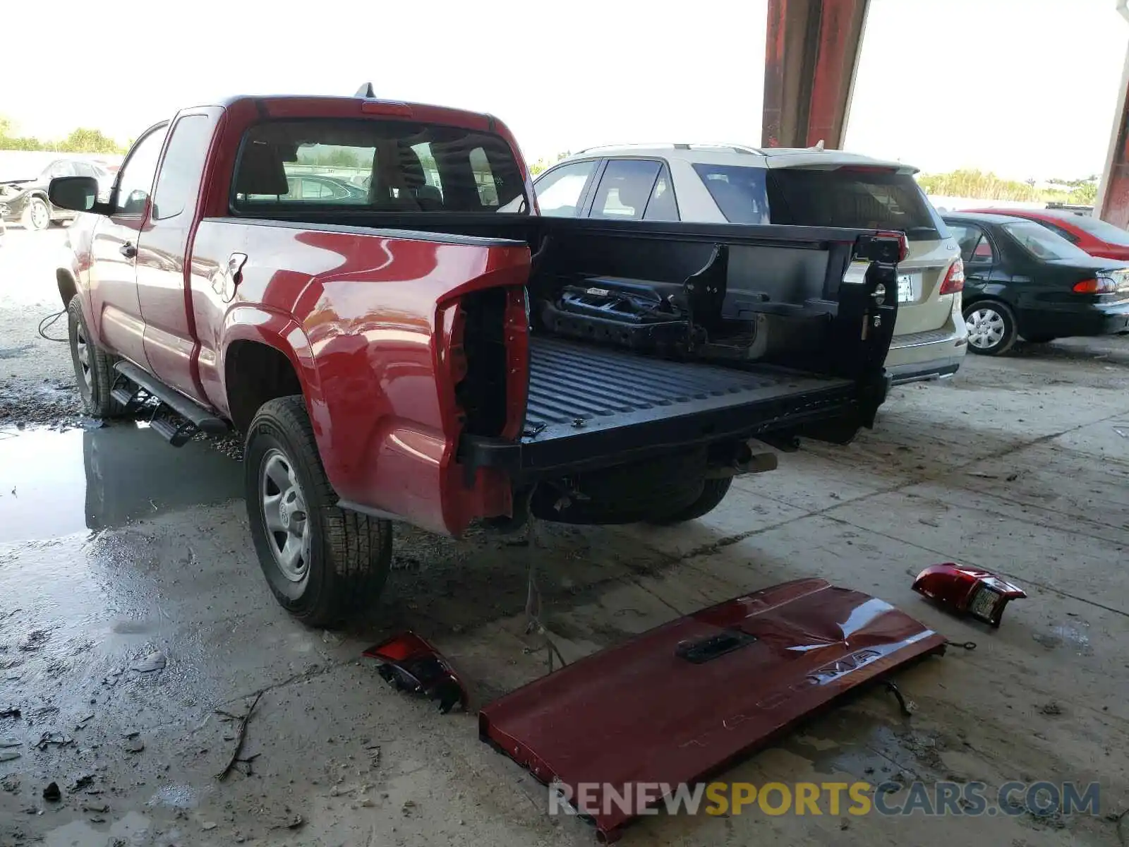 3 Photograph of a damaged car 3TYRX5GN8LT003753 TOYOTA TACOMA 2020