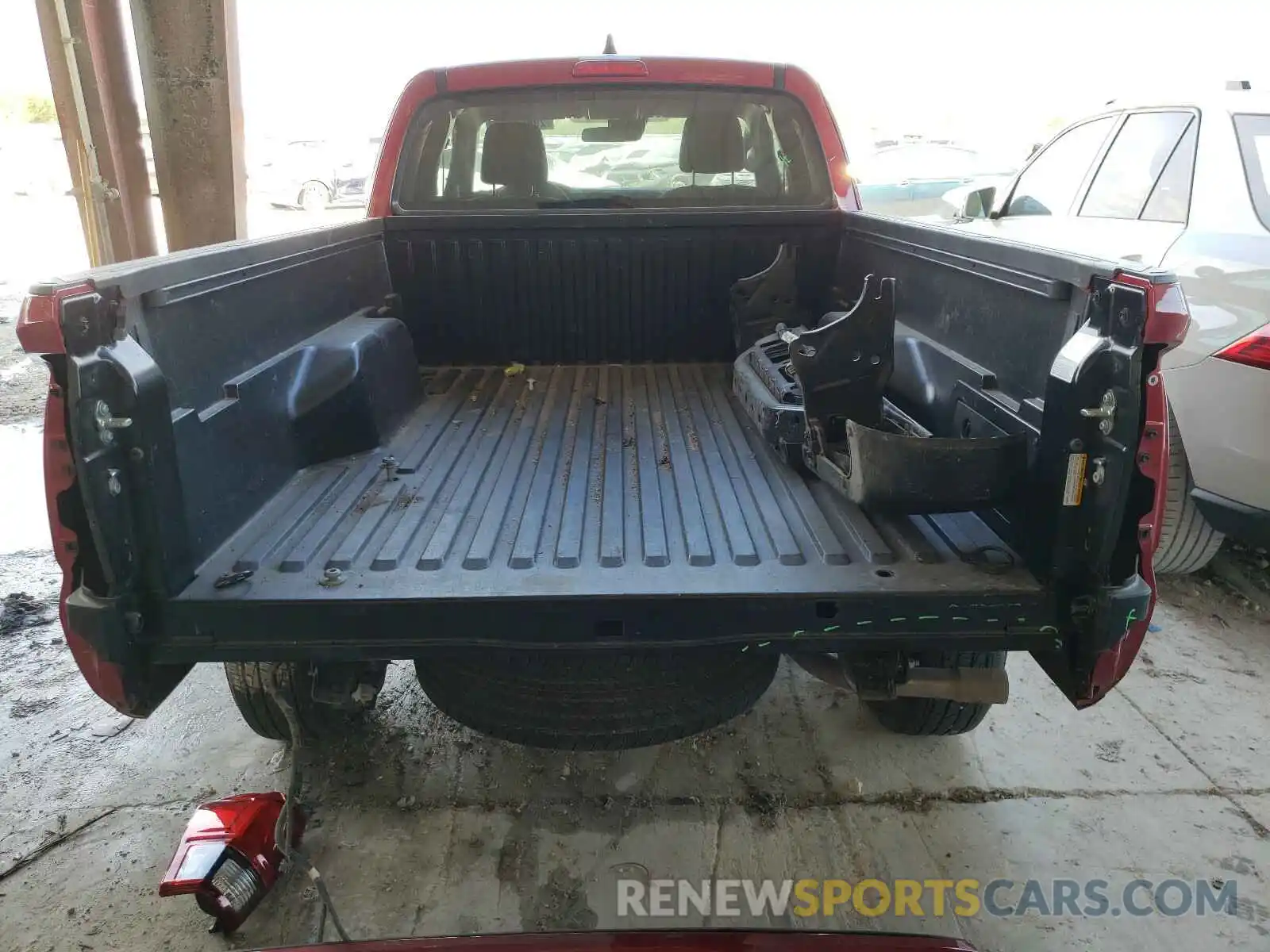 6 Photograph of a damaged car 3TYRX5GN8LT003753 TOYOTA TACOMA 2020