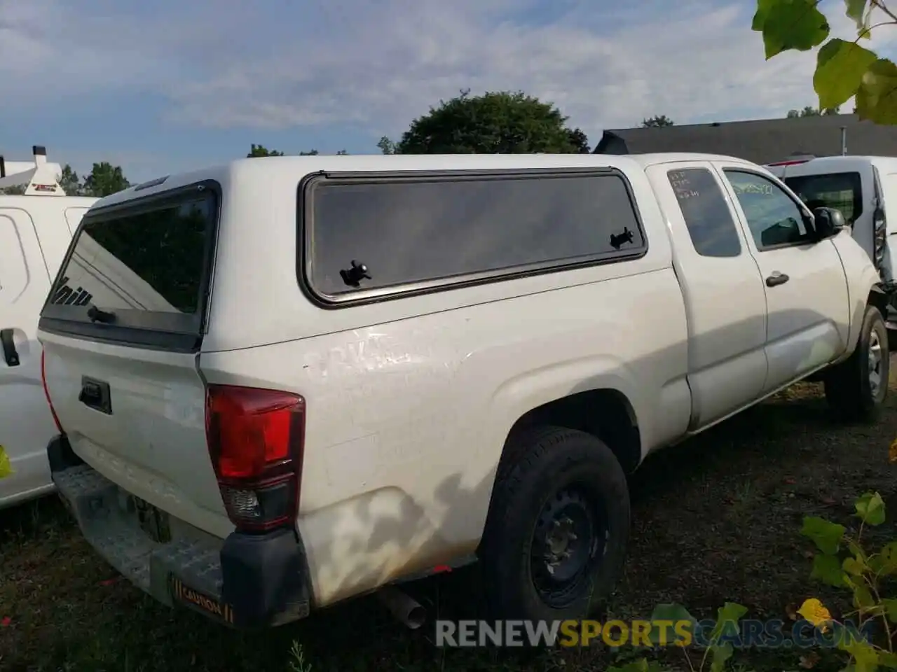 4 Photograph of a damaged car 3TYRX5GN9LT005057 TOYOTA TACOMA 2020