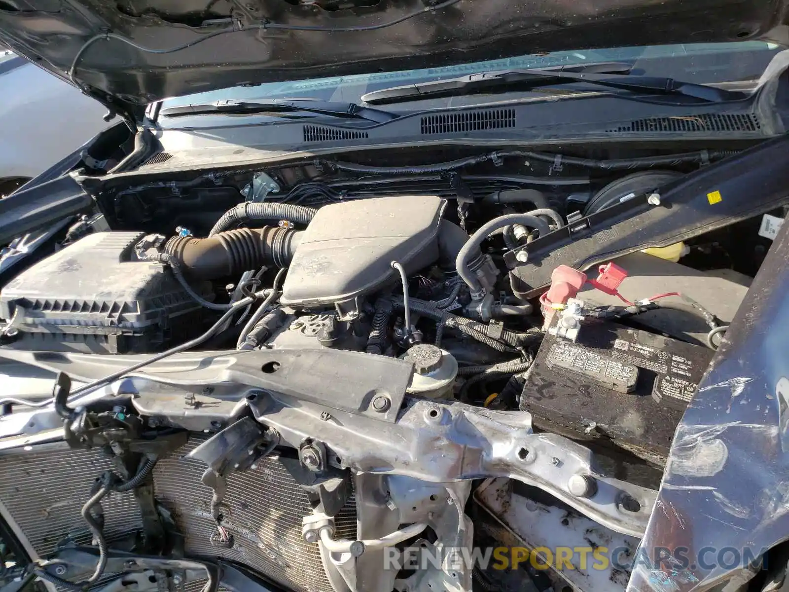 7 Photograph of a damaged car 3TYRX5GNXLT002572 TOYOTA TACOMA 2020