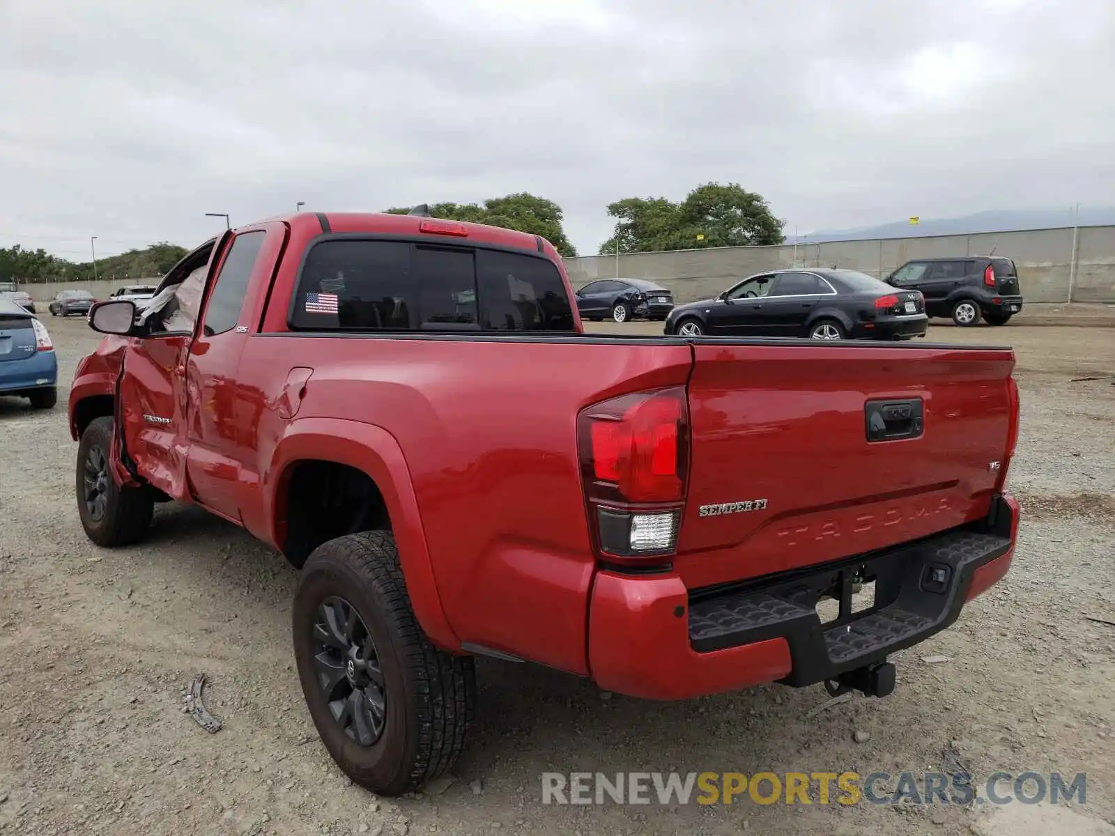 3 Photograph of a damaged car 3TYRZ5CN2LT000038 TOYOTA TACOMA 2020