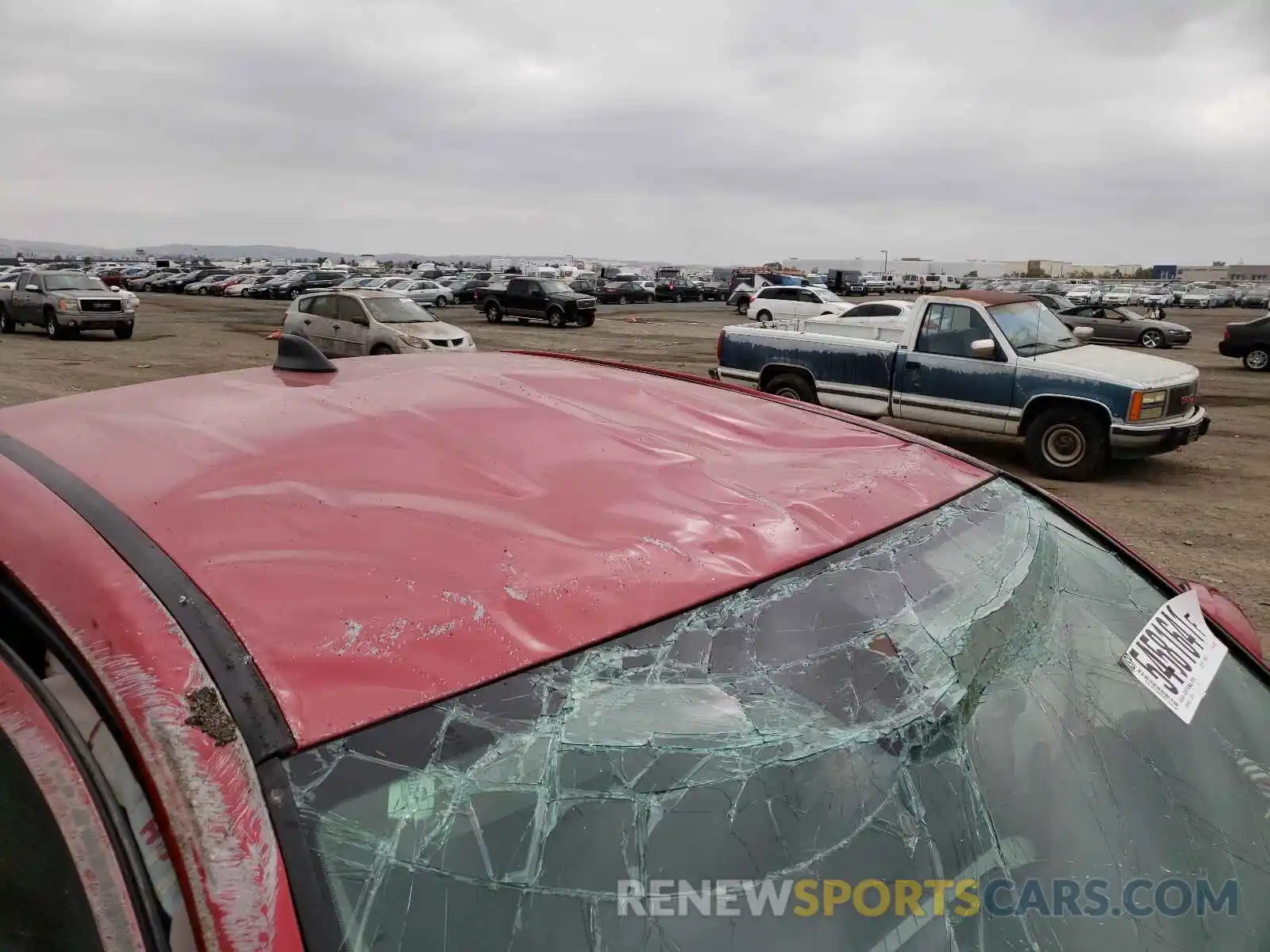 9 Photograph of a damaged car 3TYRZ5CN2LT000038 TOYOTA TACOMA 2020