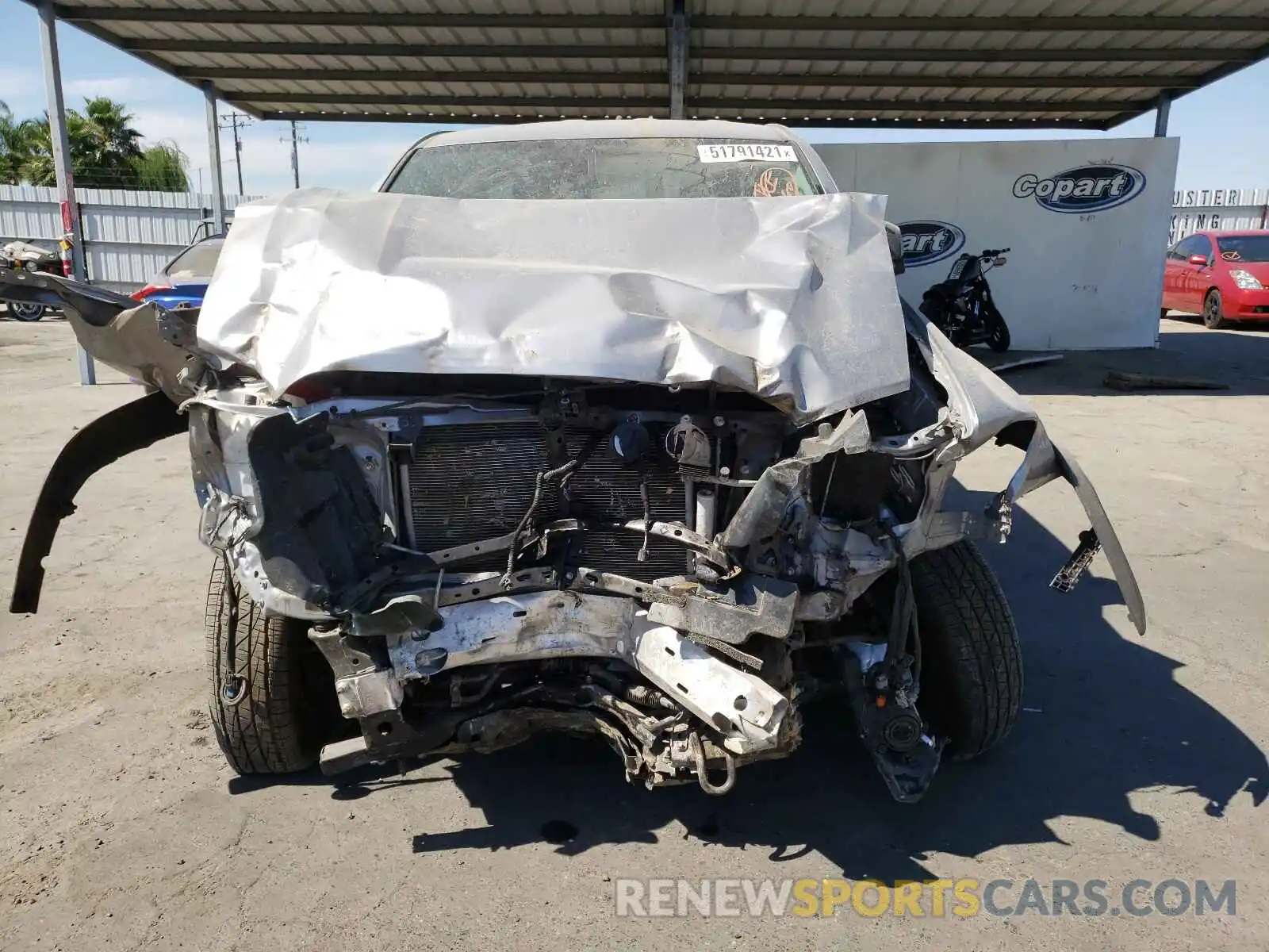 9 Photograph of a damaged car 3TYRZ5CN2LT000461 TOYOTA TACOMA 2020