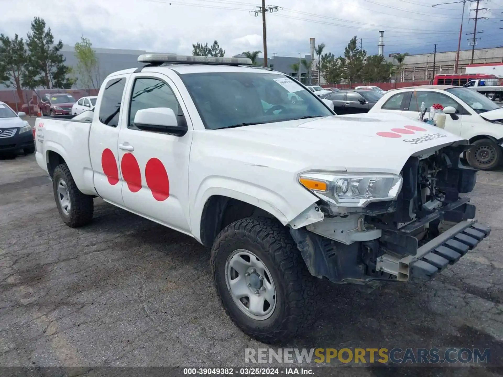 1 Photograph of a damaged car 3TYSX5EN0LT000978 TOYOTA TACOMA 2020