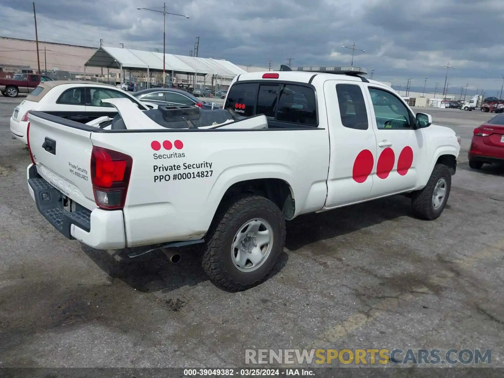 4 Photograph of a damaged car 3TYSX5EN0LT000978 TOYOTA TACOMA 2020