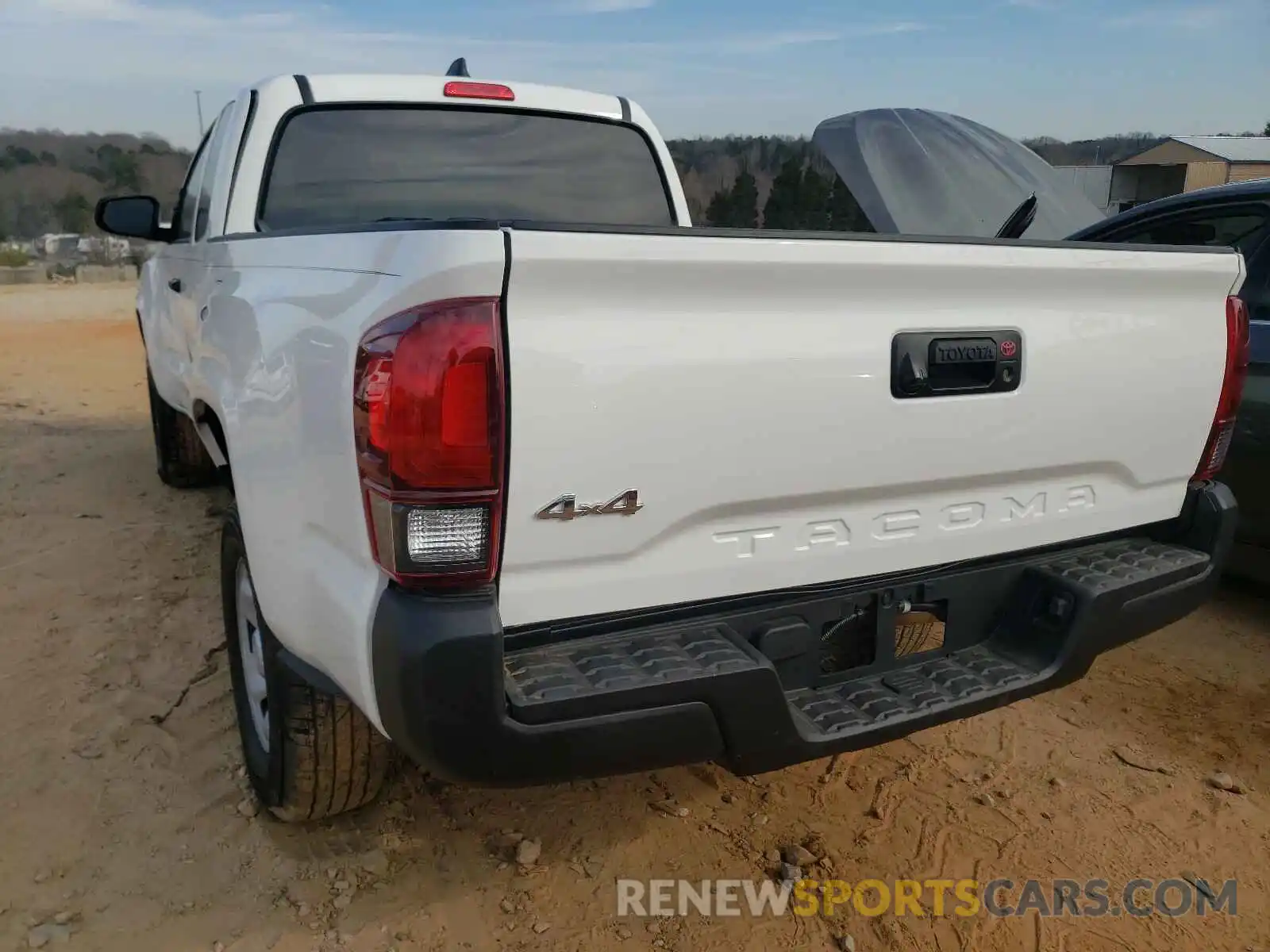 3 Photograph of a damaged car 3TYSX5ENXLT002642 TOYOTA TACOMA 2020