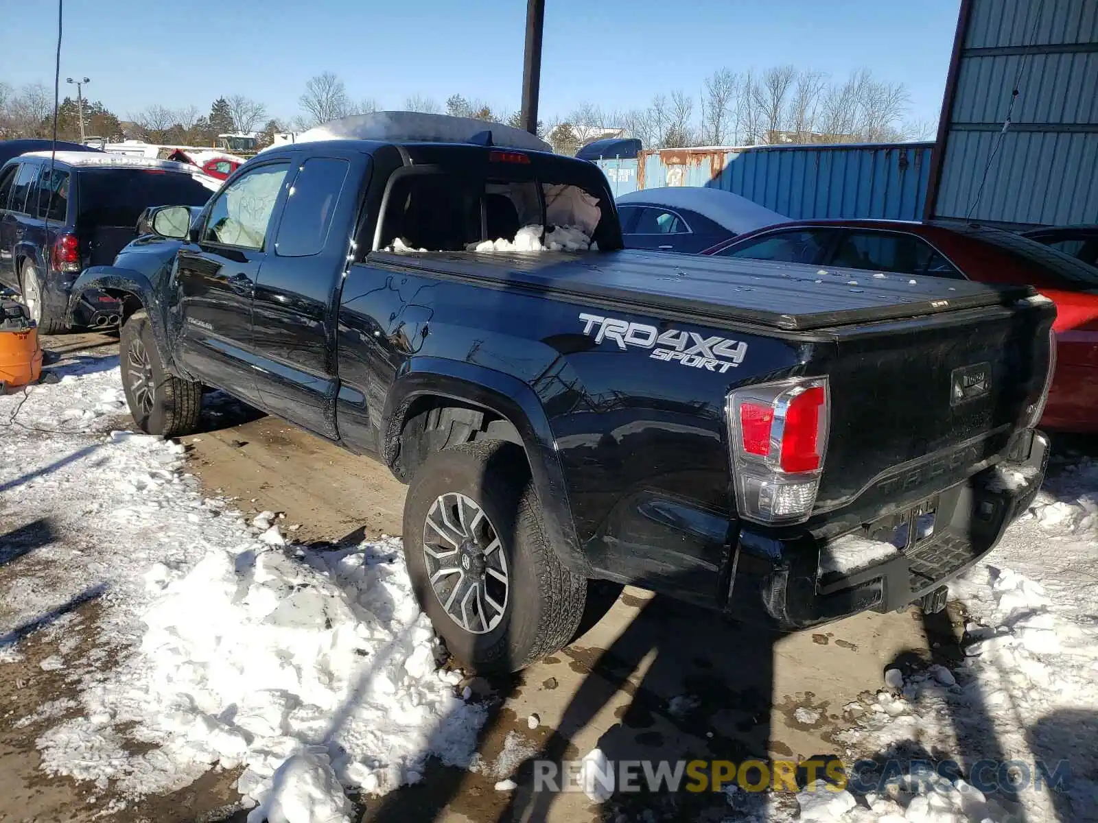 3 Фотография поврежденного автомобиля 3TYSZ5AN0LT000804 TOYOTA TACOMA 2020