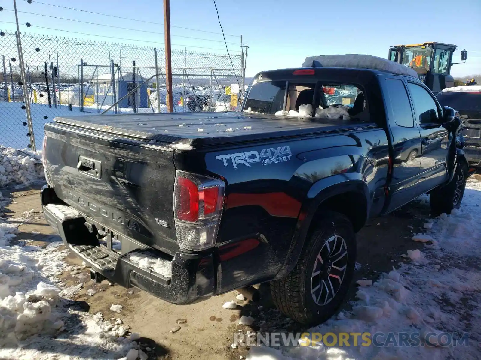 4 Photograph of a damaged car 3TYSZ5AN0LT000804 TOYOTA TACOMA 2020