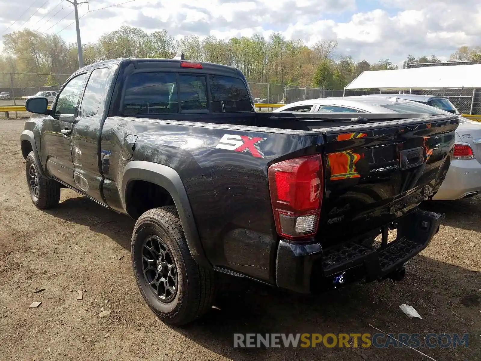 3 Photograph of a damaged car 3TYSZ5AN0LT000902 TOYOTA TACOMA 2020