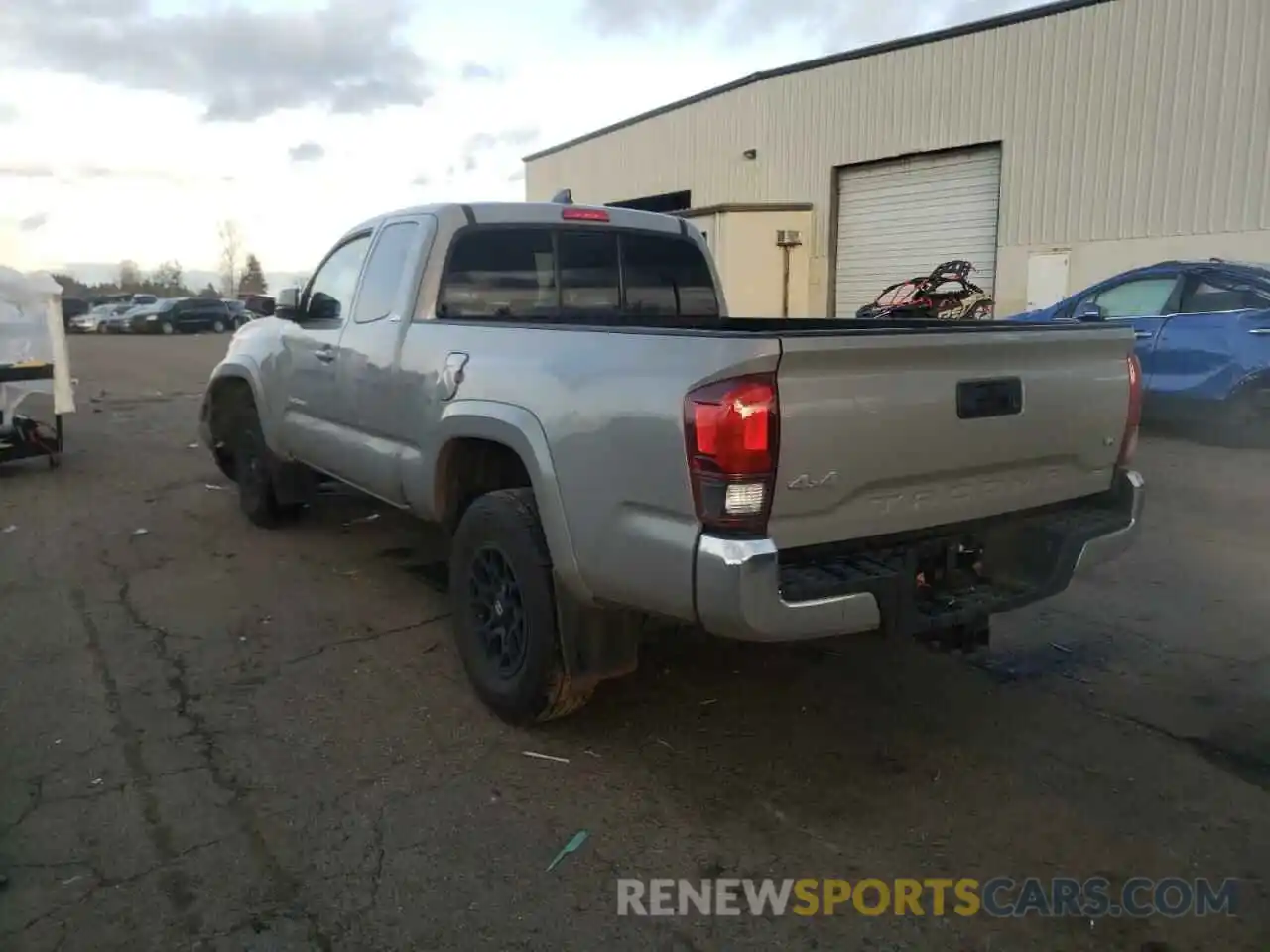 3 Photograph of a damaged car 3TYSZ5AN1LT005168 TOYOTA TACOMA 2020