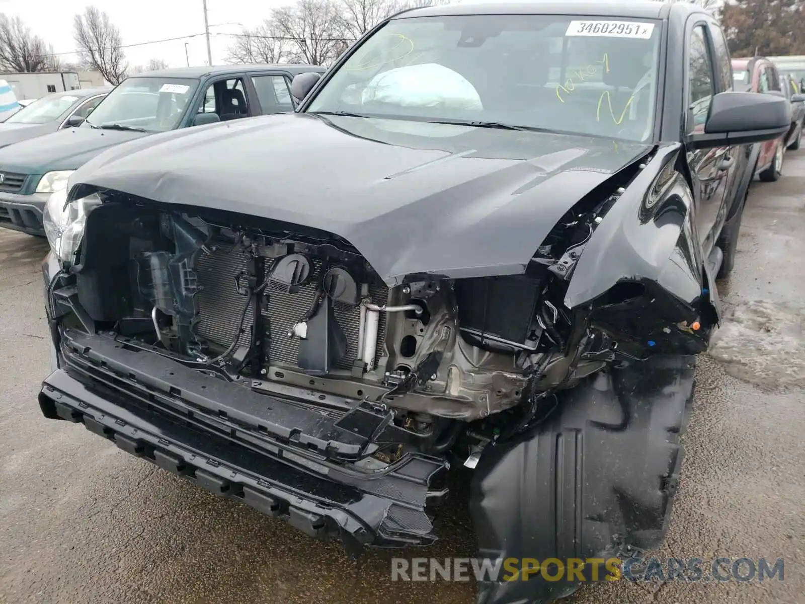 9 Photograph of a damaged car 3TYSZ5AN2LT001999 TOYOTA TACOMA 2020