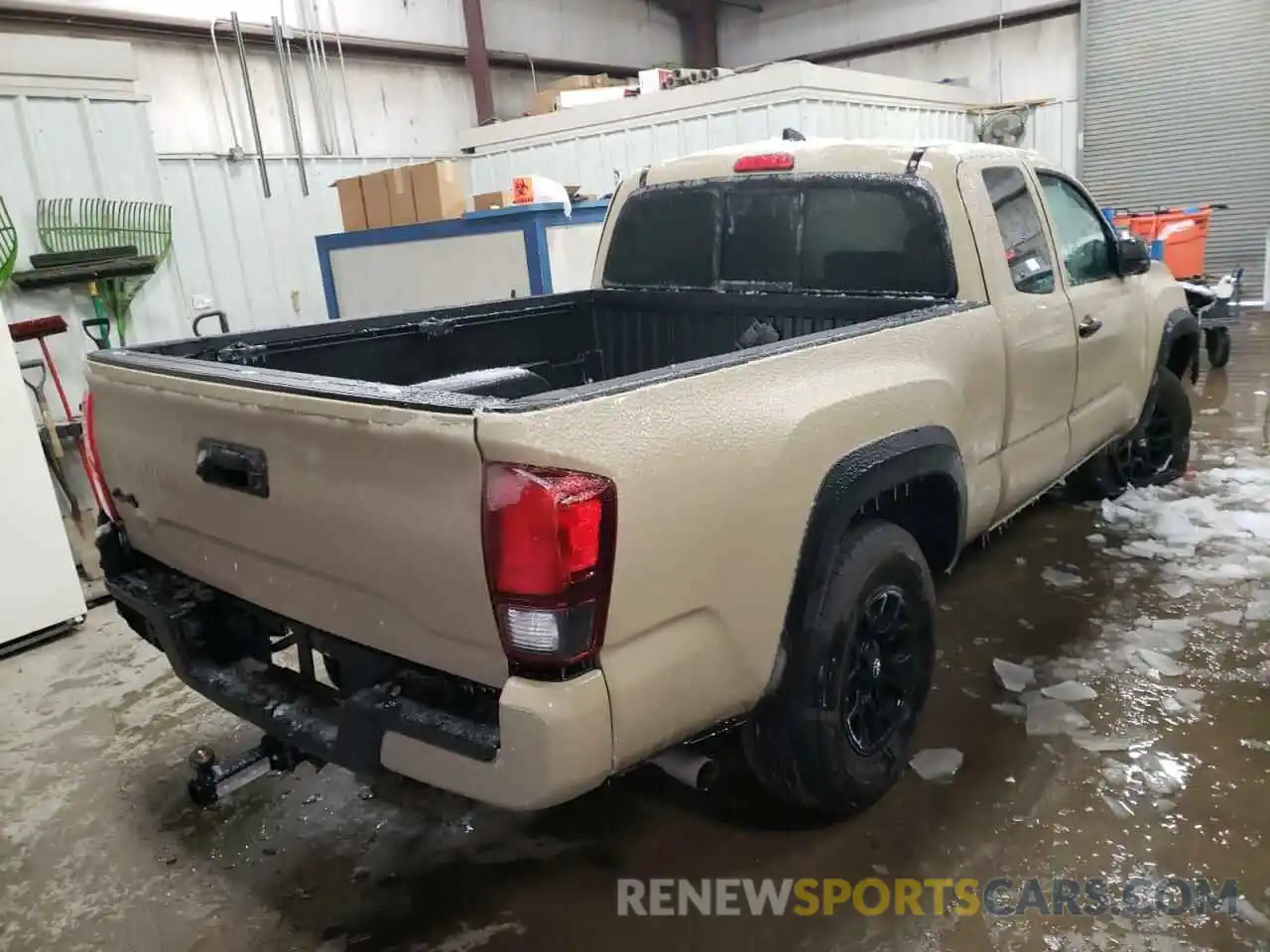 4 Photograph of a damaged car 3TYSZ5AN2LT004014 TOYOTA TACOMA 2020