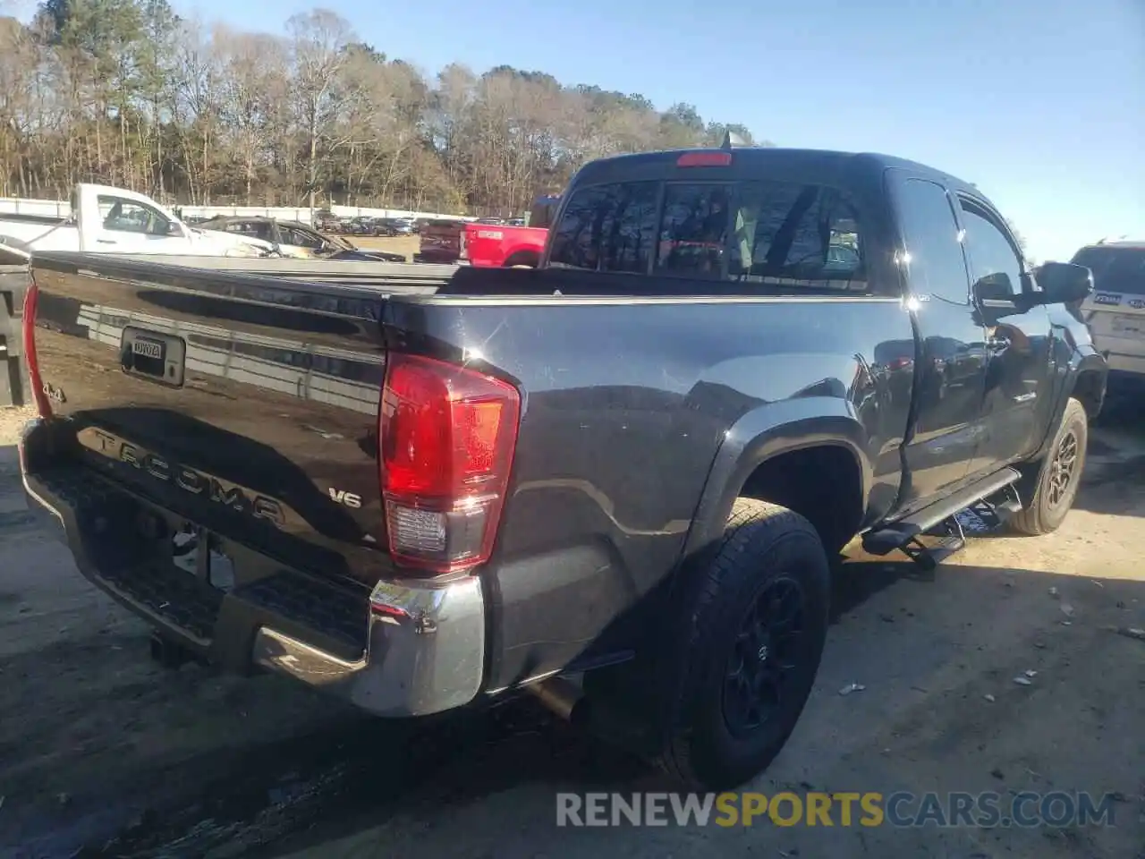 4 Photograph of a damaged car 3TYSZ5AN3LT002577 TOYOTA TACOMA 2020