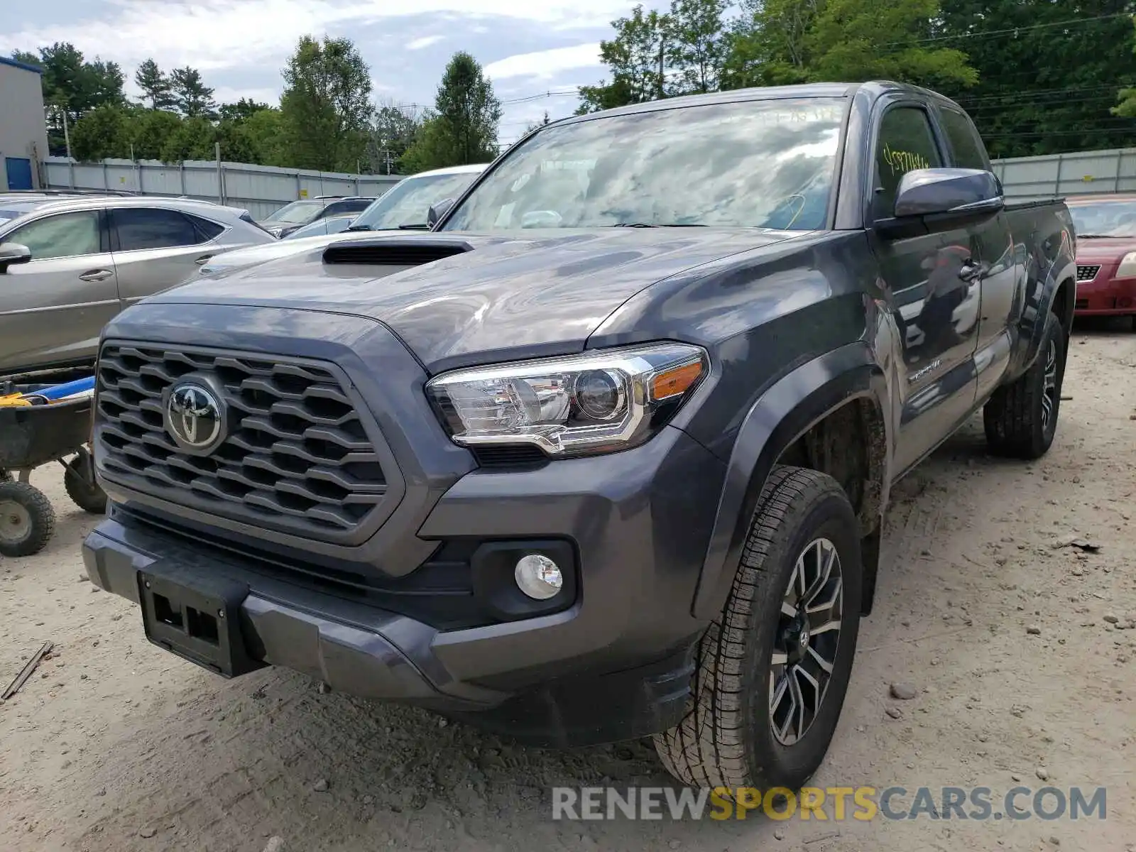 2 Photograph of a damaged car 3TYSZ5AN5LT001043 TOYOTA TACOMA 2020