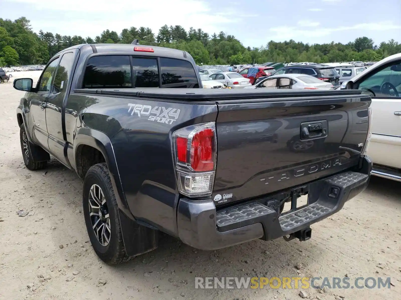 3 Photograph of a damaged car 3TYSZ5AN5LT001043 TOYOTA TACOMA 2020