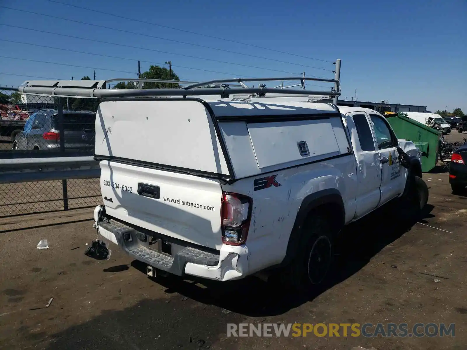 4 Photograph of a damaged car 3TYSZ5AN6LT001732 TOYOTA TACOMA 2020