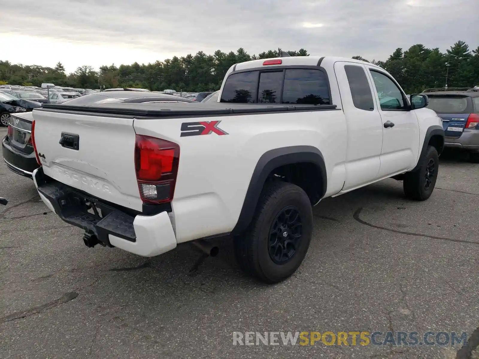 4 Photograph of a damaged car 3TYSZ5AN7LT002985 TOYOTA TACOMA 2020