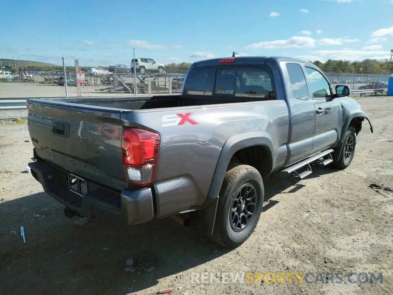 4 Photograph of a damaged car 3TYSZ5AN8LT004938 TOYOTA TACOMA 2020