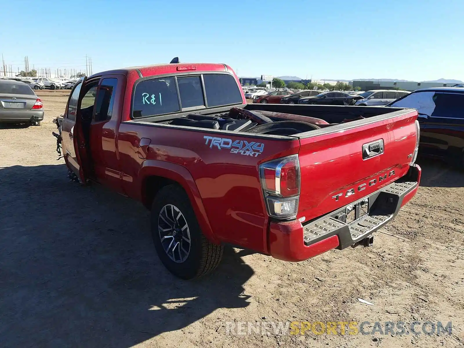 3 Photograph of a damaged car 3TYSZ5AN9LT004043 TOYOTA TACOMA 2020