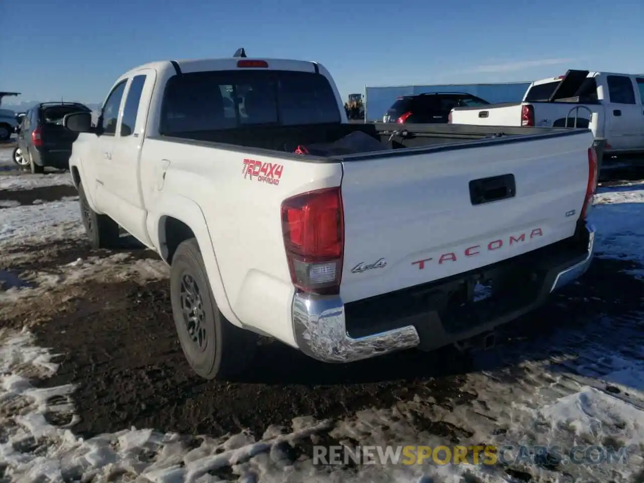 3 Photograph of a damaged car 3TYSZ5ANXLT001250 TOYOTA TACOMA 2020