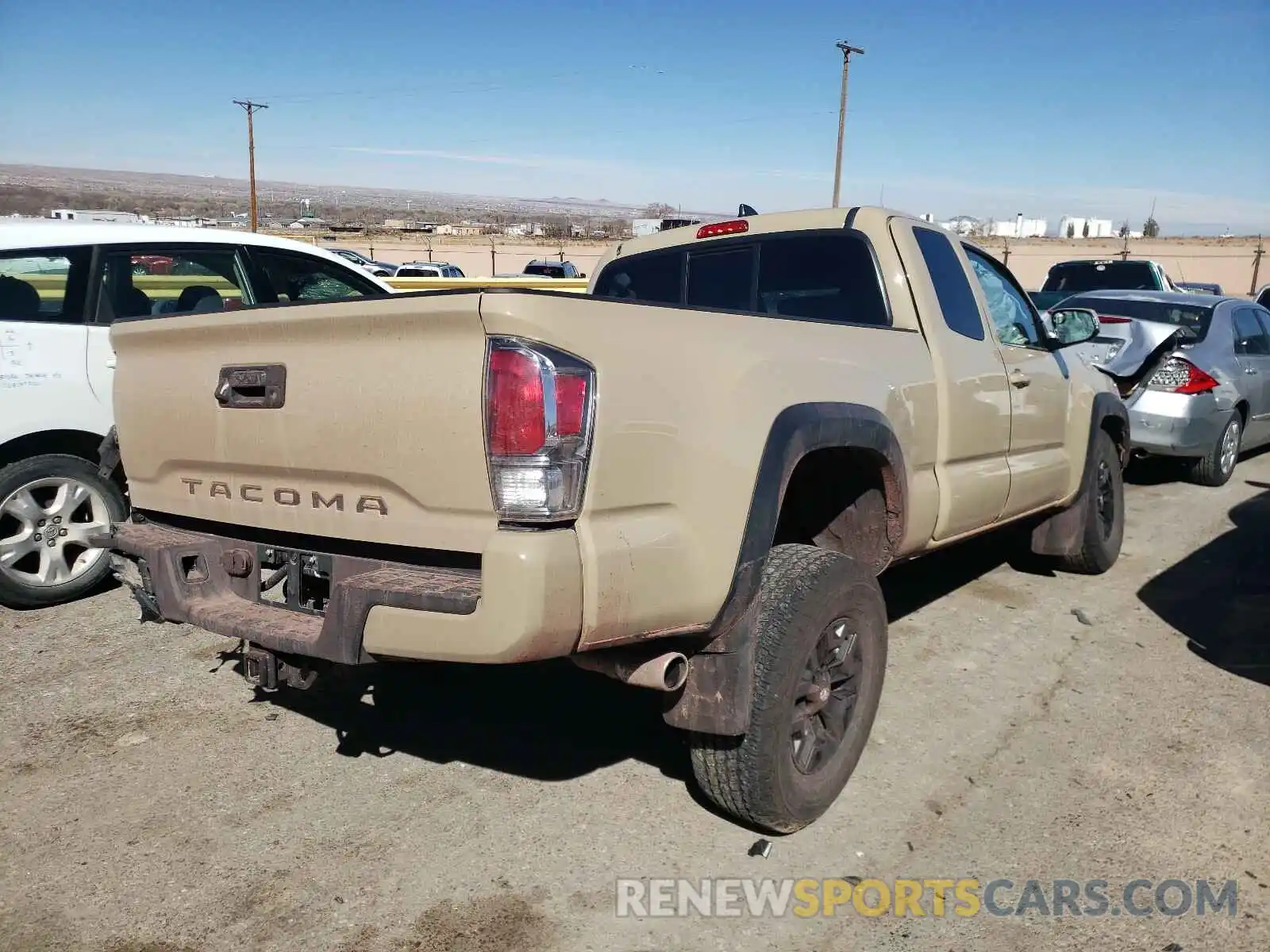 4 Photograph of a damaged car 3TYSZ5ANXLT001278 TOYOTA TACOMA 2020