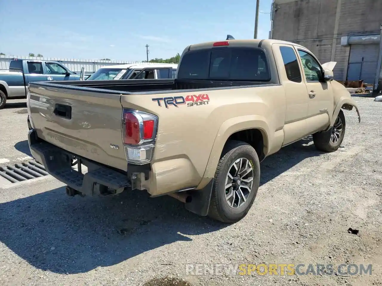 4 Photograph of a damaged car 3TYSZ5ANXLT001894 TOYOTA TACOMA 2020