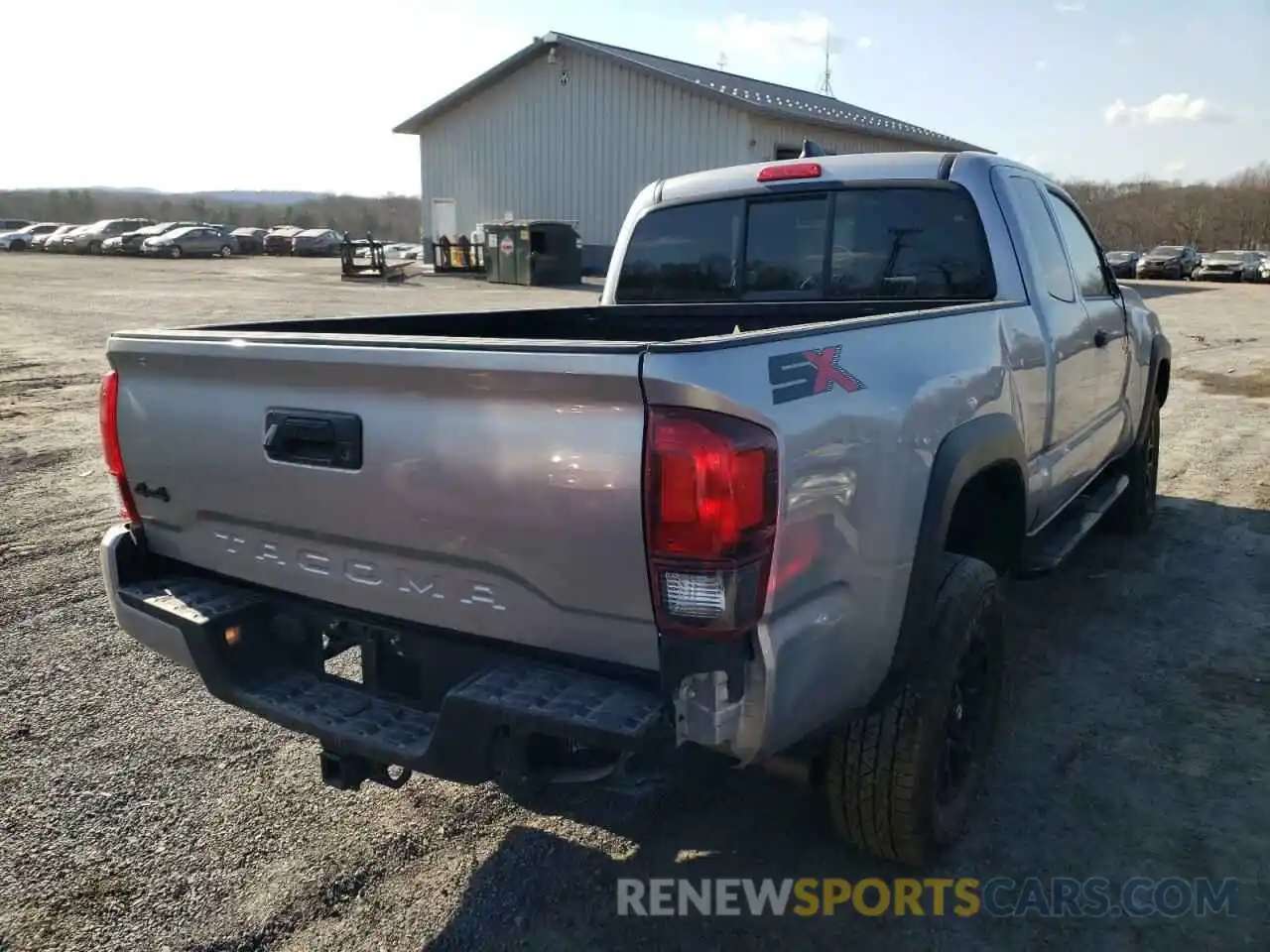 4 Photograph of a damaged car 3TYSZ5ANXLT006271 TOYOTA TACOMA 2020