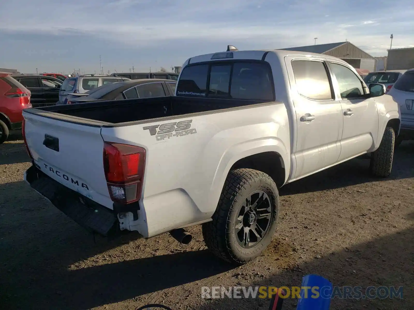 4 Фотография поврежденного автомобиля 5TFAX5GN0LX167579 TOYOTA TACOMA 2020