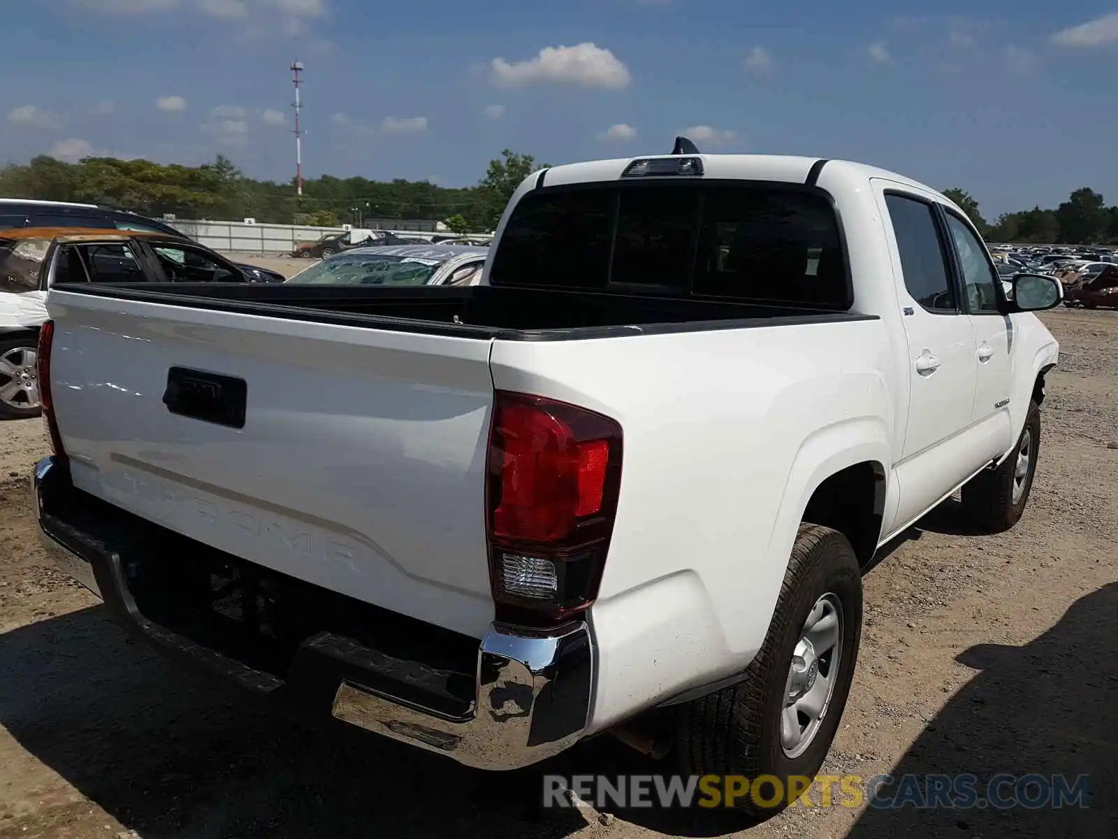 4 Photograph of a damaged car 5TFAX5GN0LX178288 TOYOTA TACOMA 2020